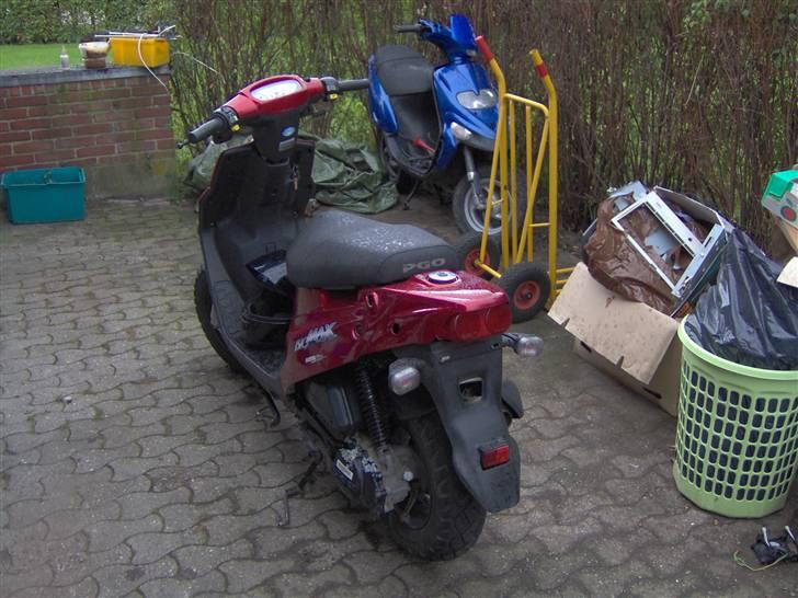 PGO Big Max 45 hot SOLGT - bag fra ohh yir ^^  billede 2