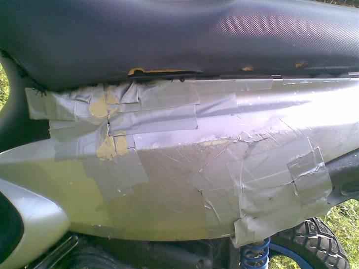 Piaggio NRG MC3 !! SOLGT !! - mine små skader, heeh... billede 9