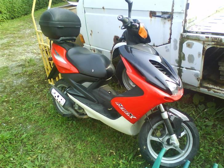 Yamaha Aerox LC DD  SÆLGES  - da jeg var ude at se på scooteren inden jeg købte den billede 2