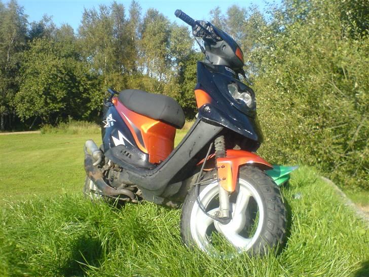 PGO HOT 50 billede 1