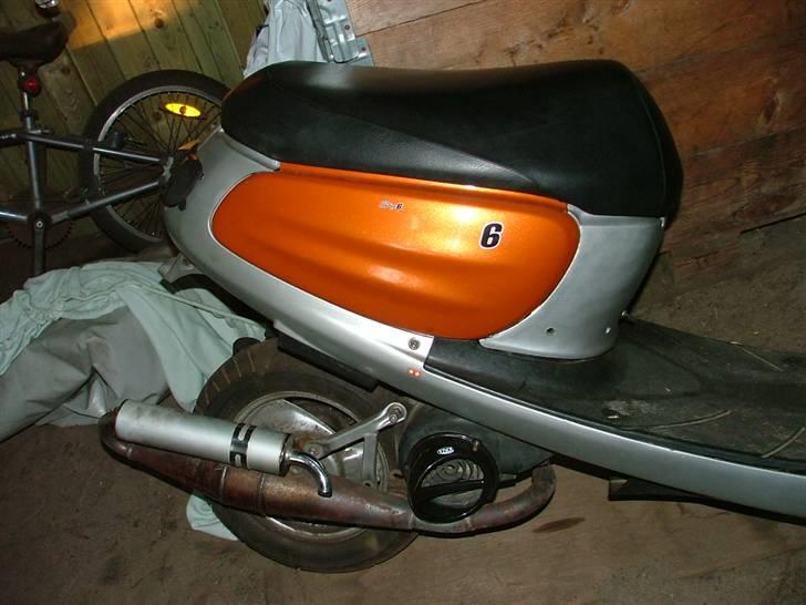 Yamaha jog space (solgt) - den er meget beskidt billede 6