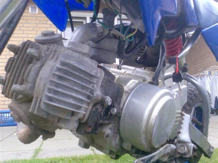 MiniBike dirtbike 125cc kinacross - den vilde motor billede 4