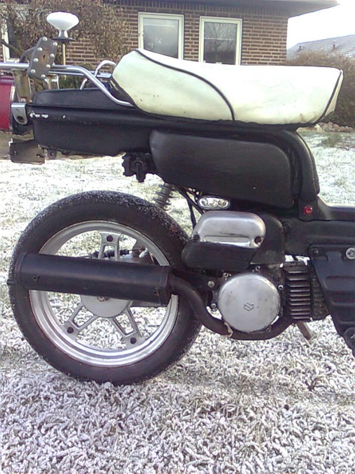 Suzuki FZ50 (SOLGT) billede 4