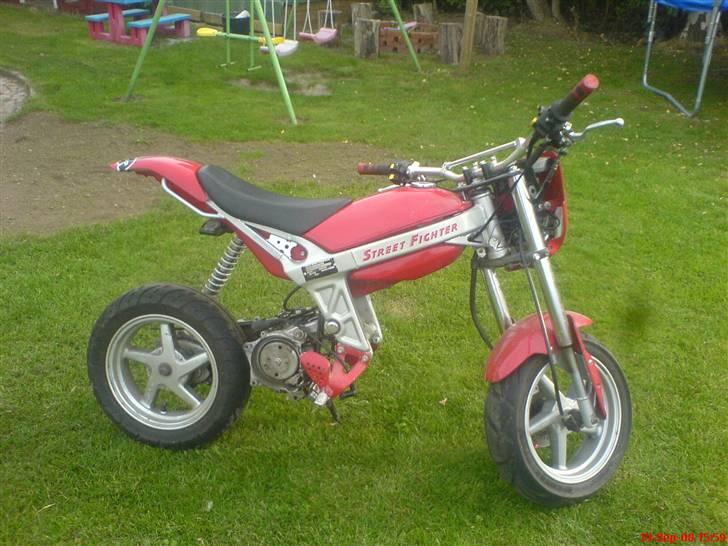 Suzuki street magic SOLGT billede 3