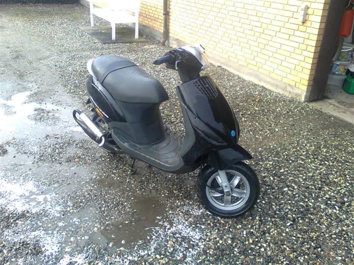 Piaggio New Zip AC BYTTET - Som den står lige nu, der kommer flere billeder senere (: billede 1