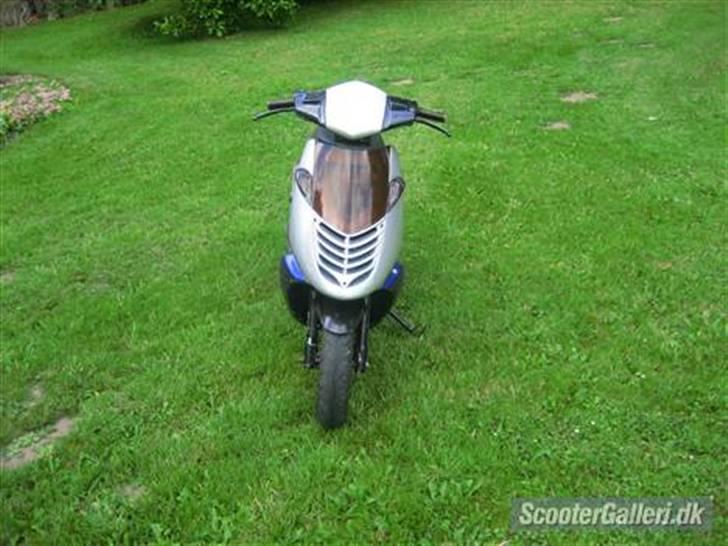 Aprilia sonic SOLGT billede 4