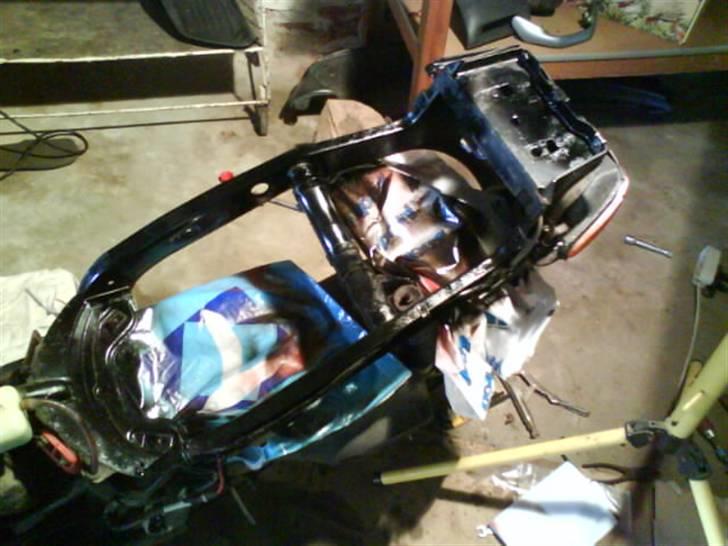 Gilera Runner LC SOLGT - Så blev stellet malet  billede 7