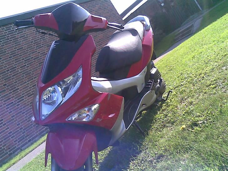 PGO G-max solgt billede 1