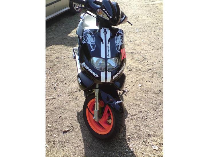 {{currentPhoto.altText}} billede {{currentPhoto.number}}