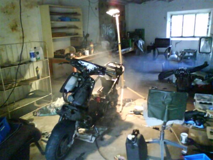 Gilera Runner LC SOLGT - Så meget røg efter den har stået stille i 7 måneder billede 10