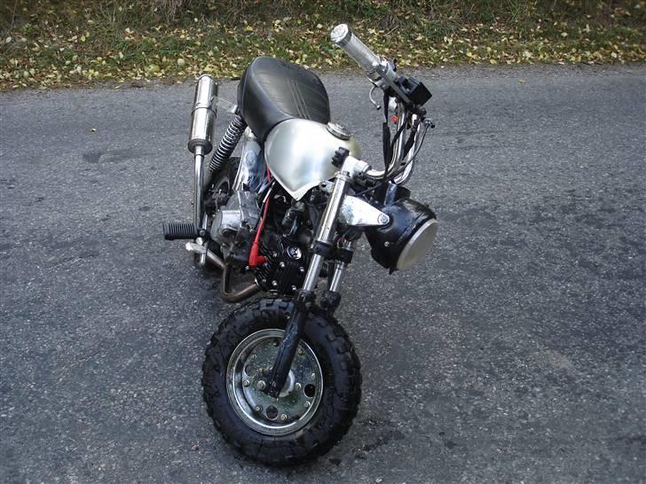 Skyteam Monkey SOLGT billede 6