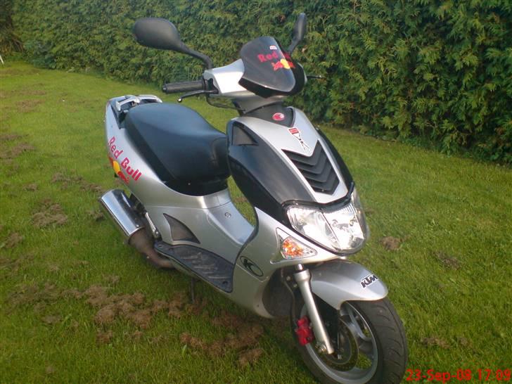 Kymco Super 9 Red Bull billede 6