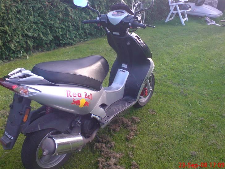 Kymco Super 9 Red Bull billede 7