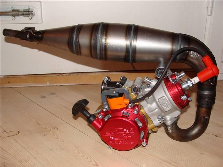 MiniBike DM GP1 Factory 50cc SOLGT - Komplet 16 HK´s BZM 50cc factory motorkit med vandpumpe, karb, udstødning og hele pisset... Pris: ca. 12,5 kilo!!! :0 av av av! billede 4