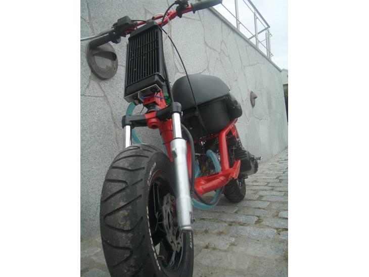 {{currentPhoto.altText}} billede {{currentPhoto.number}}