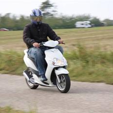 Yamaha jog r (solgt)