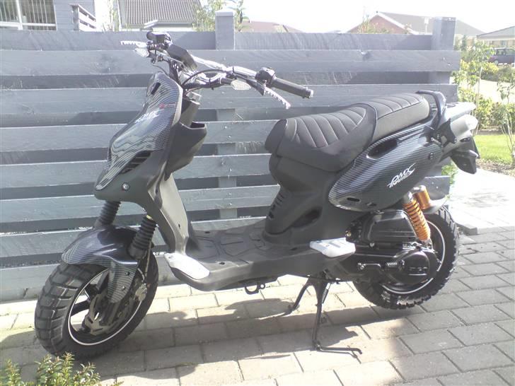 PGO pmx naked Carbon *solgt* billede 2