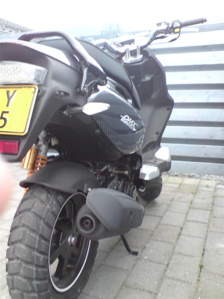 PGO pmx naked Carbon *solgt* billede 7