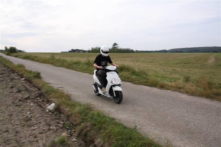 Yamaha Jog r (SOLGT)! billede 3