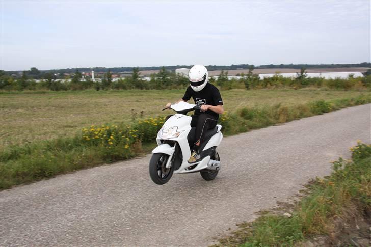 Yamaha Jog r (SOLGT)! billede 4