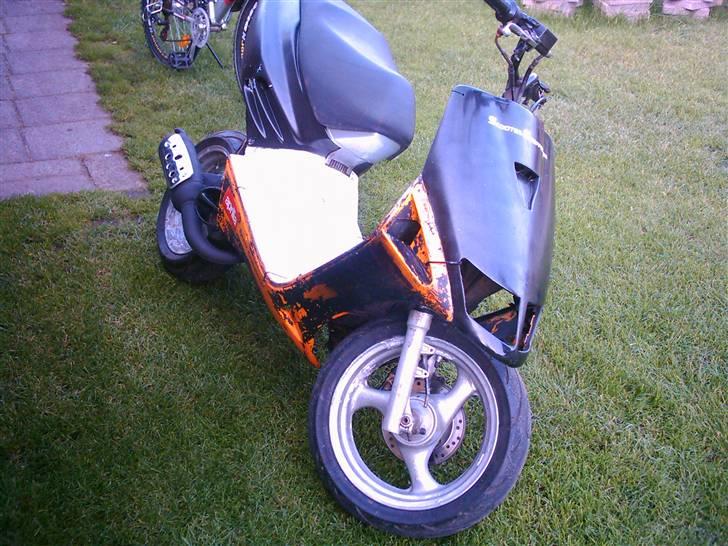 Aprilia sr50 (byttet til maxi) billede 1