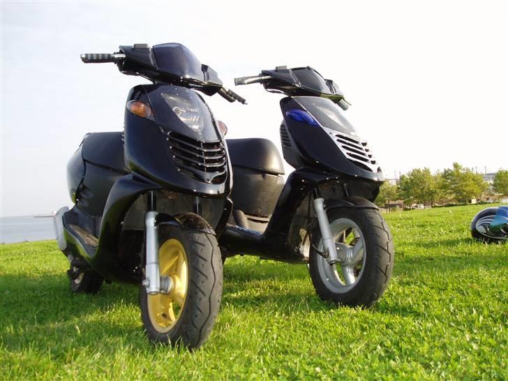 Aprilia Sonic Bytte til jog - Min Sonic Tættest På Og Josh Sonic Ved Siden Af billede 9