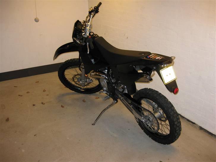 CPI Supercross SX. LC.Byttet! - Lige da jeg havde skubbet den ud af bilen :D billede 2