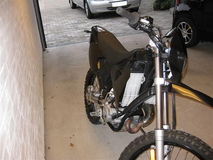 CPI Supercross SX. LC.Byttet! - Lige da jeg havde skubbet den ud af bilen :D billede 4