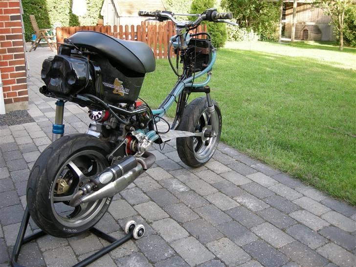 Yamaha Jog LC DD. SOLGT. - Smukt! :). billede 1