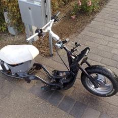 Yamaha JogAmok R-Setup (STJÅLET)