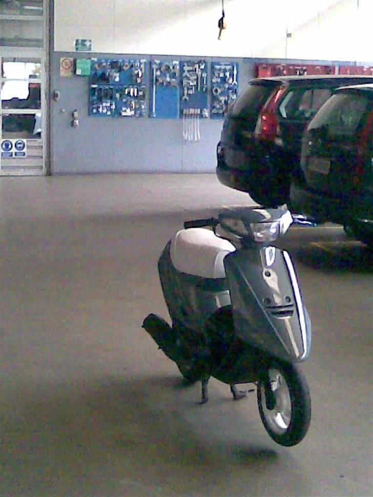 Yamaha Jog as (byttet) - nede på mit arbejde - Bilhuset Esbjerg A/S billede 13