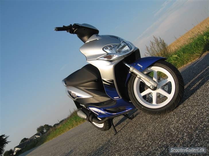 Yamaha jog r (( solgt )) billede 1