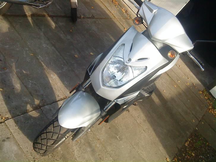 Kymco Agility 50 billede 2