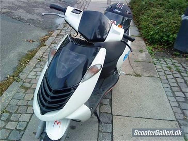 Aprilia Sonic *SOLGT* billede 2