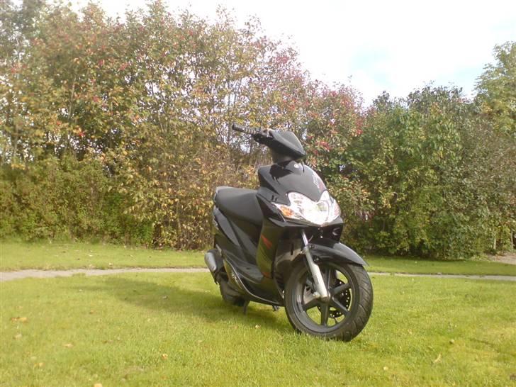 Yamaha jog r  billede 1