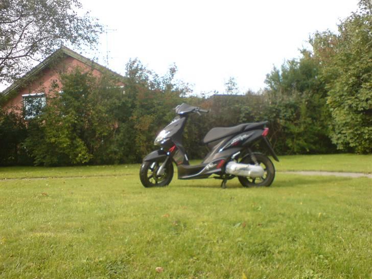 Yamaha jog r  billede 2