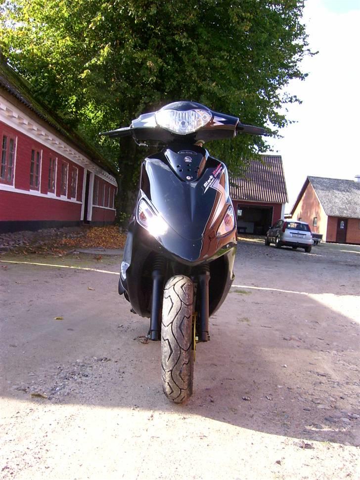 PGO black magic solgt billede 1