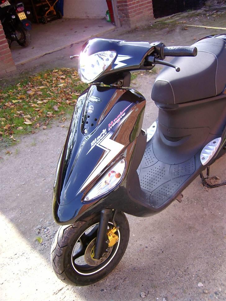 PGO black magic solgt billede 3