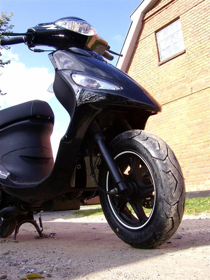 PGO black magic solgt billede 6