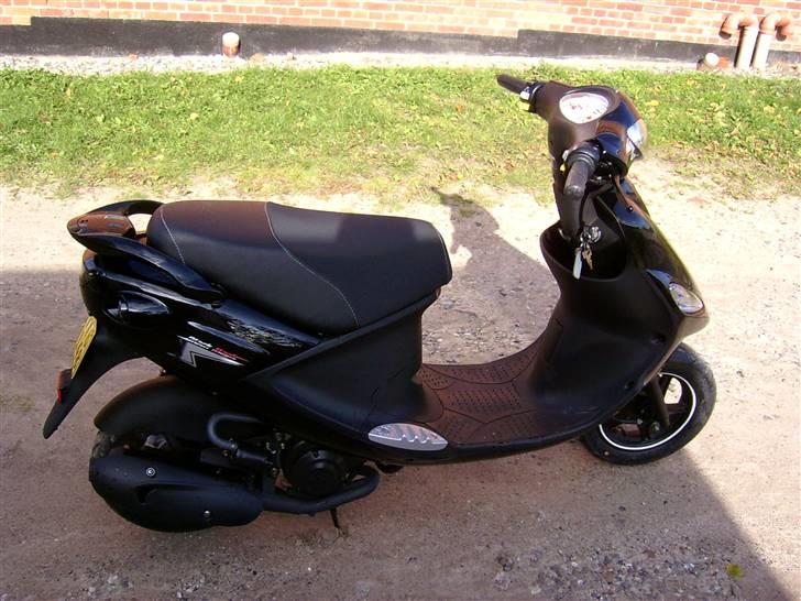 PGO black magic solgt billede 9