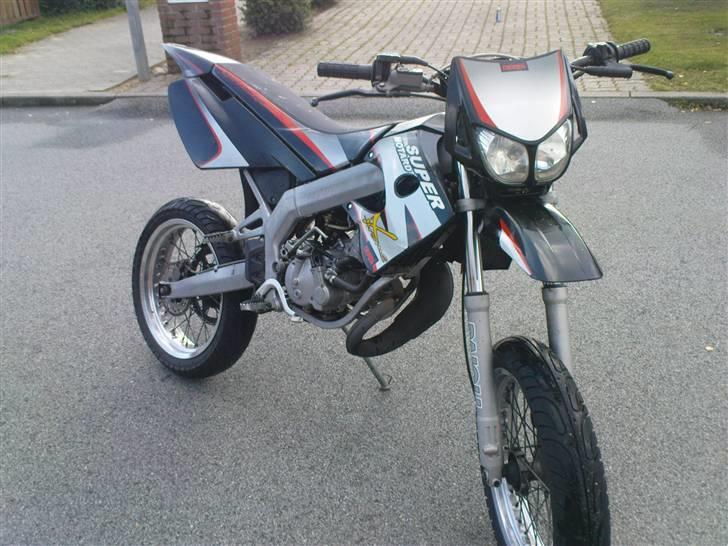 Derbi Senda sm x-tream SOLGT :( billede 1