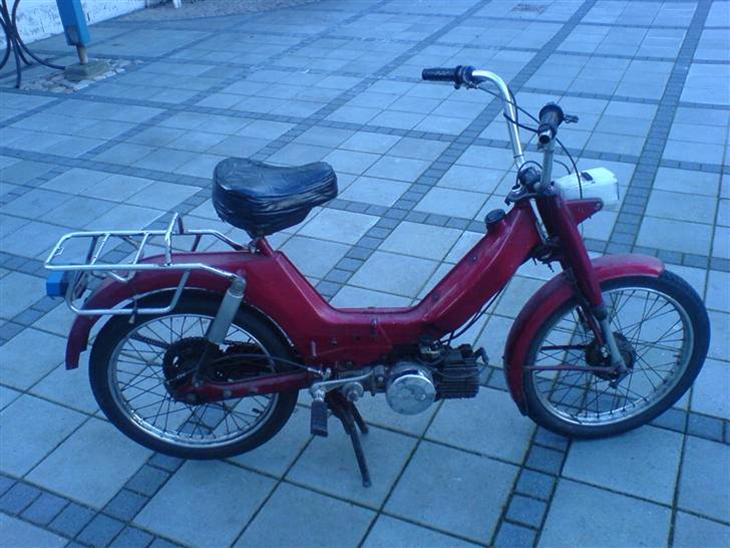 {{currentPhoto.altText}} billede {{currentPhoto.number}}