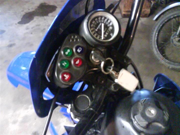 Suzuki RMX  (**Solgt **)  billede 7