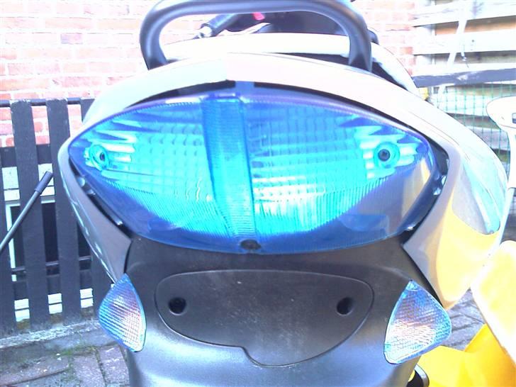 Peugeot Speedfight2 (total skade) - Nyt baglygte glas billede 6
