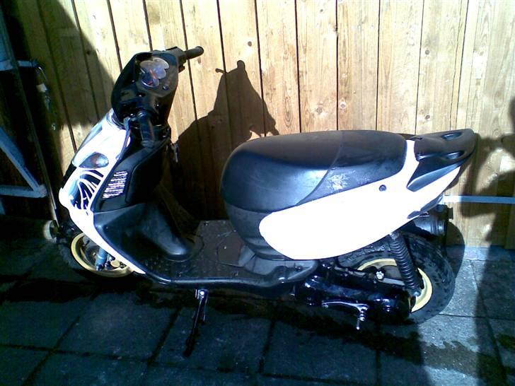 Aprilia sonic GP - SOLGT! billede 6