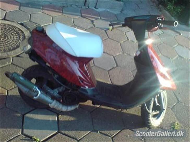 Yamaha jog solgt billede 6