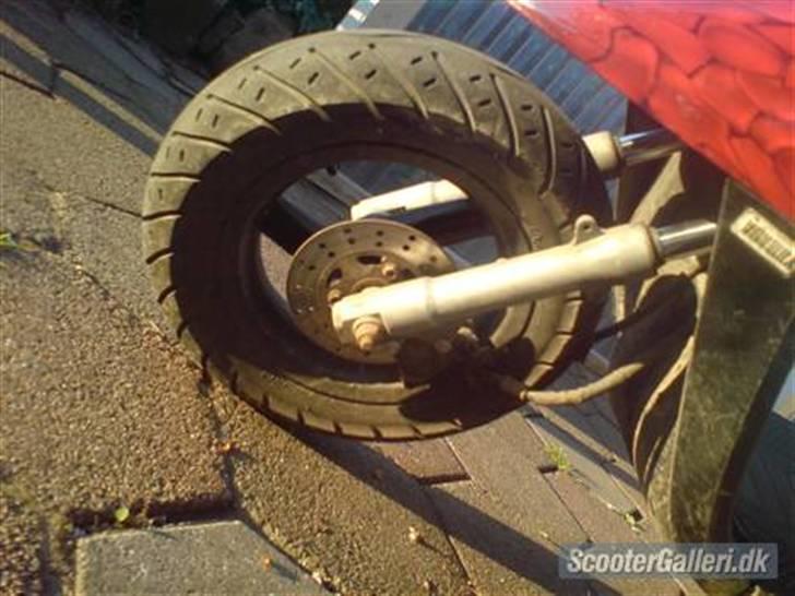 Yamaha jog solgt billede 8