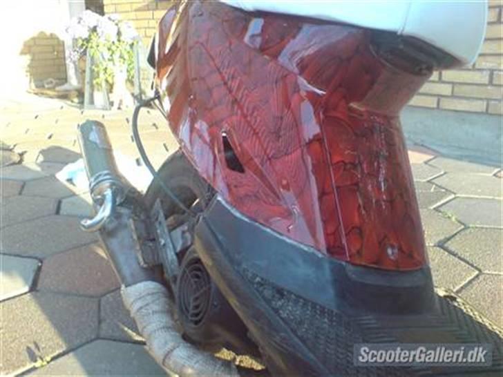 Yamaha jog solgt billede 11