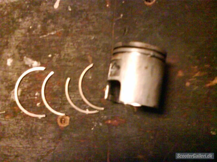 Suzuki Katana AC Tilsalg - mit ene af tre smadret stempler :/ billede 11