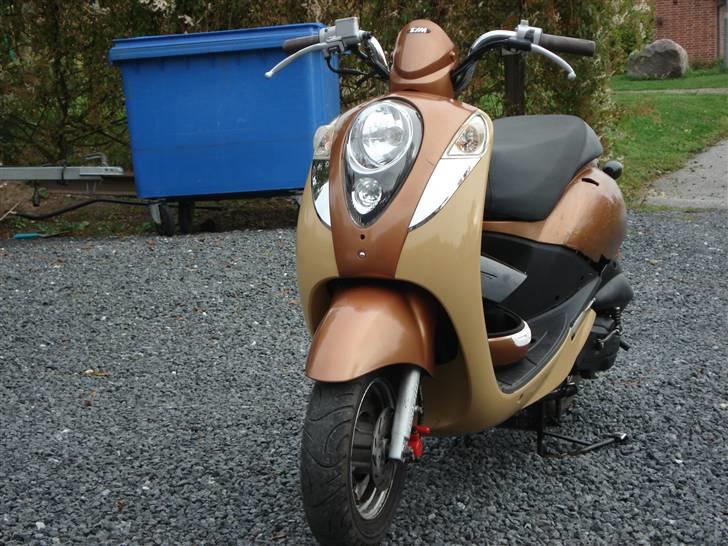 Sym mio 50 'SOLGT' billede 4